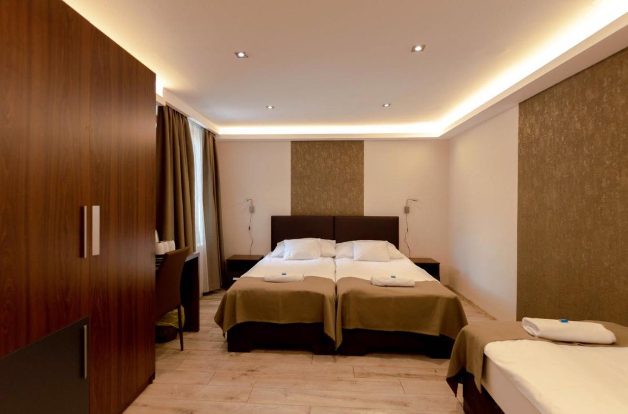 Bed and Breakfast Ven Diofa De Lux Panzio Segedyn Zewnętrze zdjęcie
