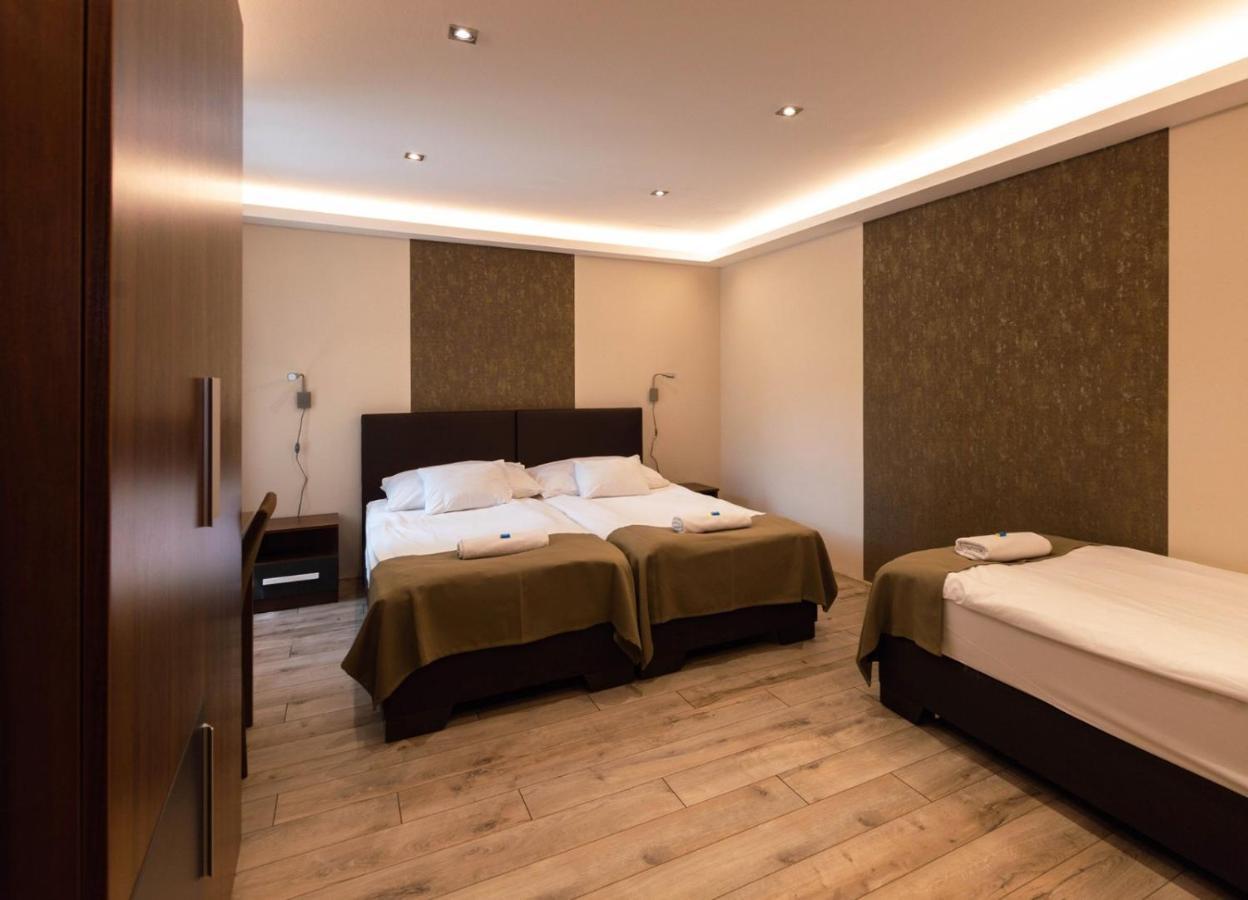 Bed and Breakfast Ven Diofa De Lux Panzio Segedyn Zewnętrze zdjęcie