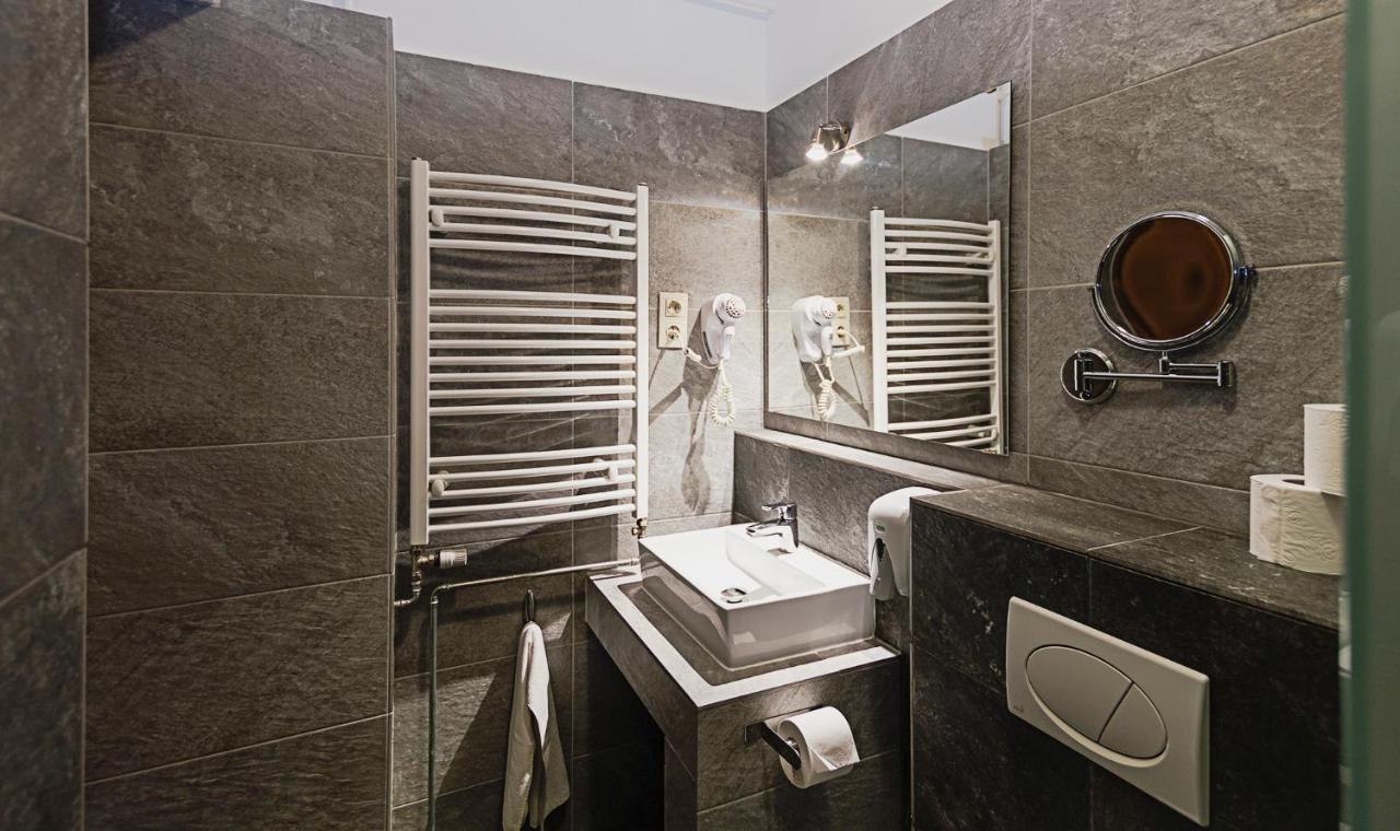 Bed and Breakfast Ven Diofa De Lux Panzio Segedyn Zewnętrze zdjęcie
